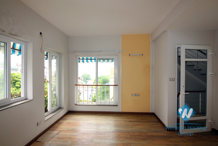 Unfurnished 05 bedrooms-Good house for rent in Trich Sai st, Tay Ho district 